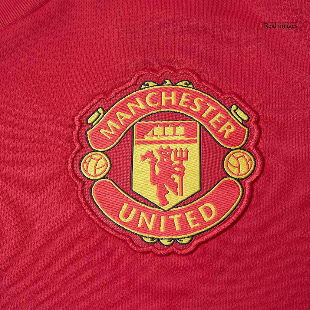 B.FERNANDES #8 Manchester United Home Football Shirt 2025/26 Red