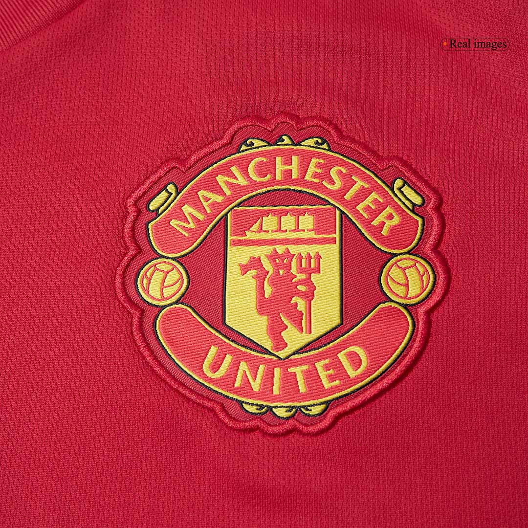 B.FERNANDES #8 Manchester United Home Football Shirt 2025/26 Red