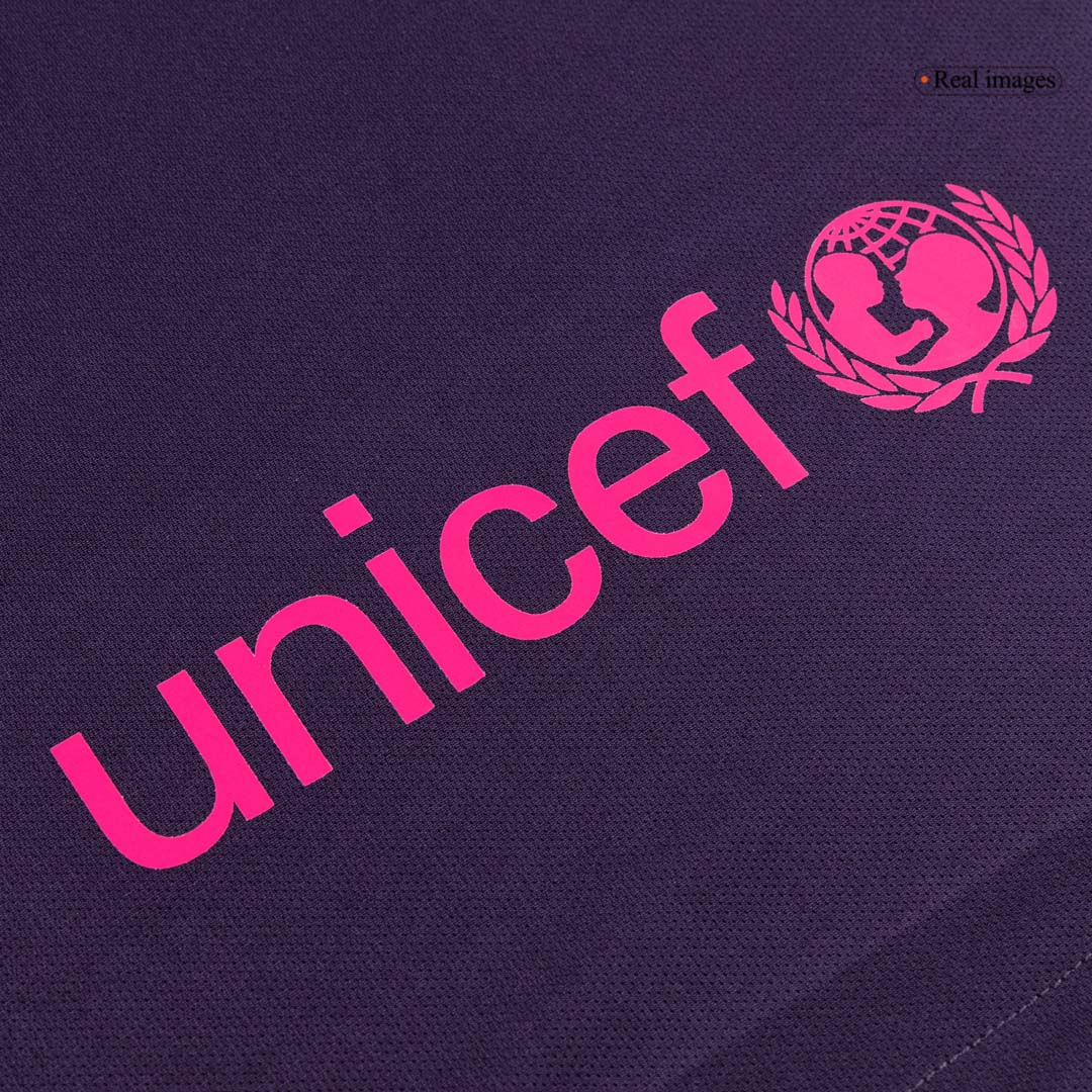Retro 2016/17 Barcelona Away Football Shirt