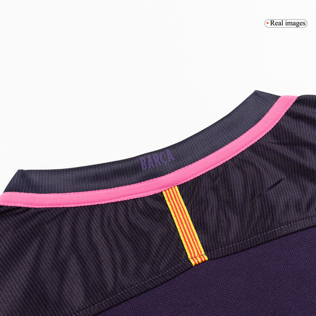 Retro 2016/17 Barcelona Away Football Shirt