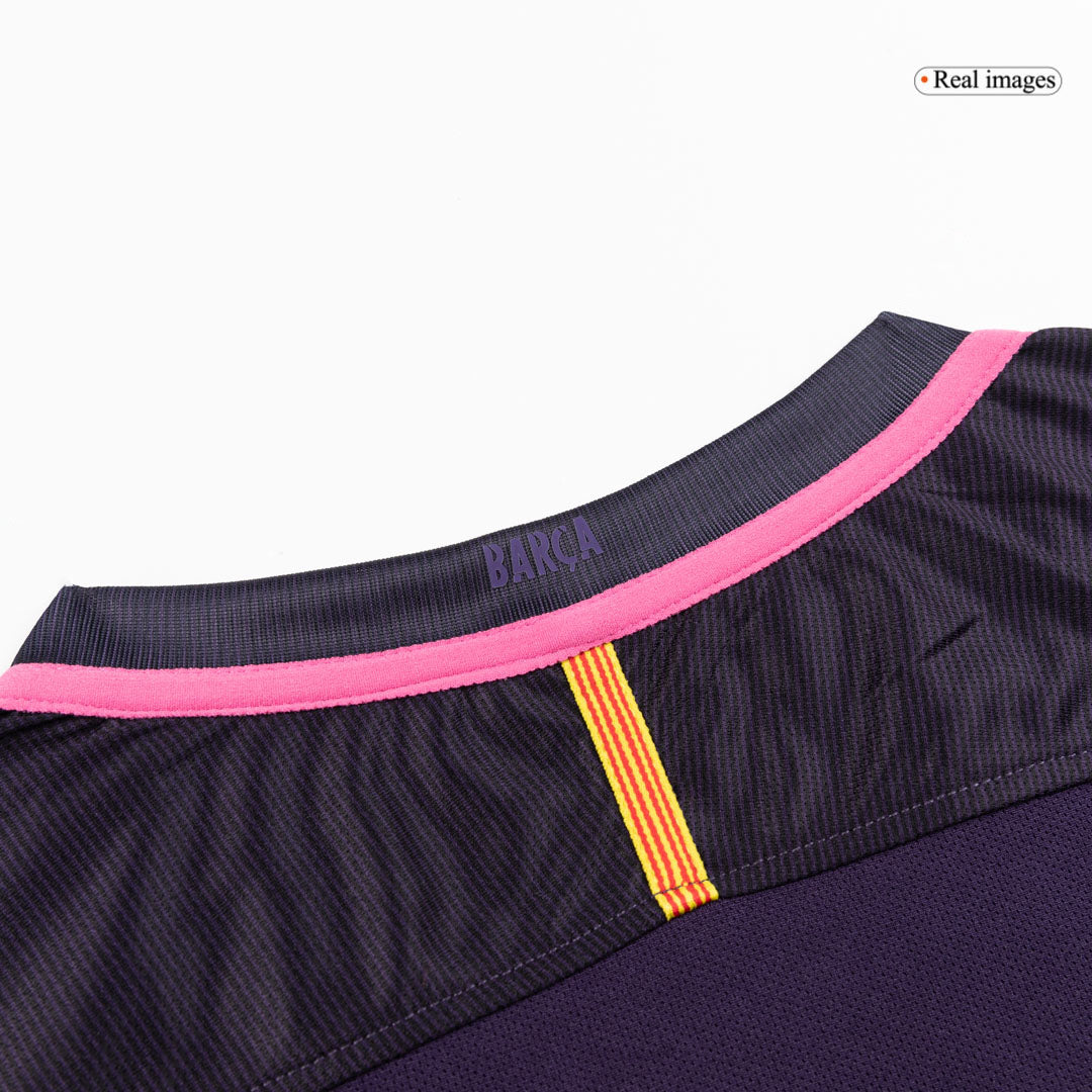 Retro 2016/17 Barcelona Away Football Shirt
