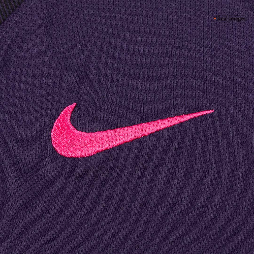 Retro 2016/17 Barcelona Away Football Shirt