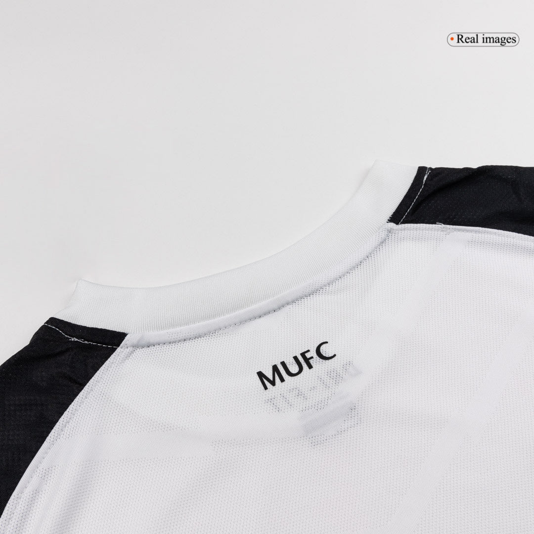 Retro 2010/11 Manchester United Away Football Shirt