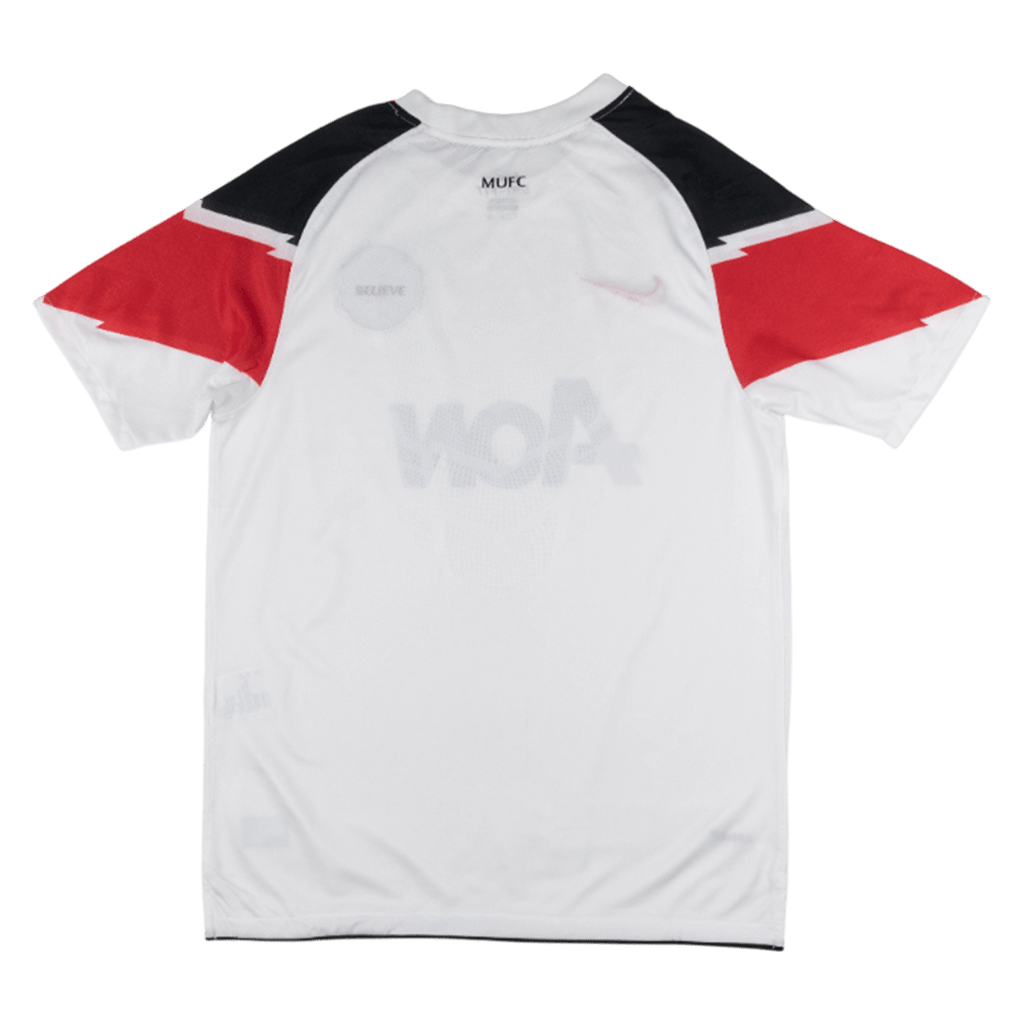 Retro 2010/11 Manchester United Away Football Shirt