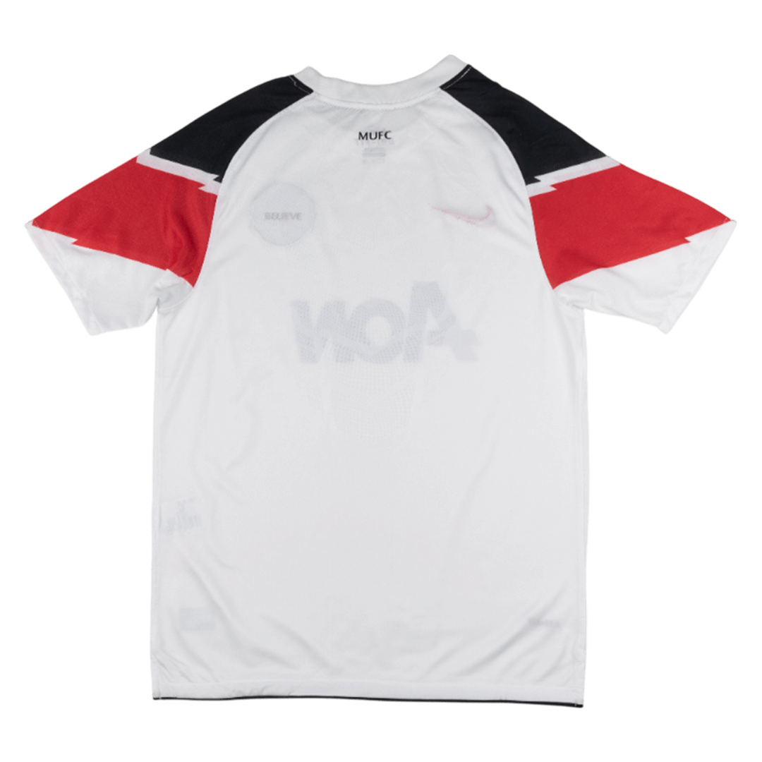 Retro 2010/11 Manchester United Away Football Shirt
