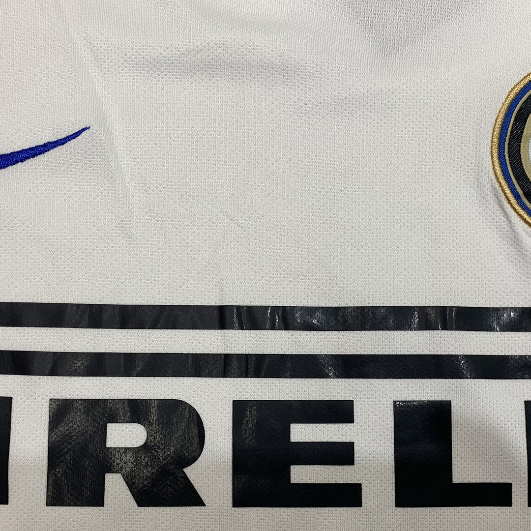 Retro 2010/11 Inter Milan Away Football Shirt