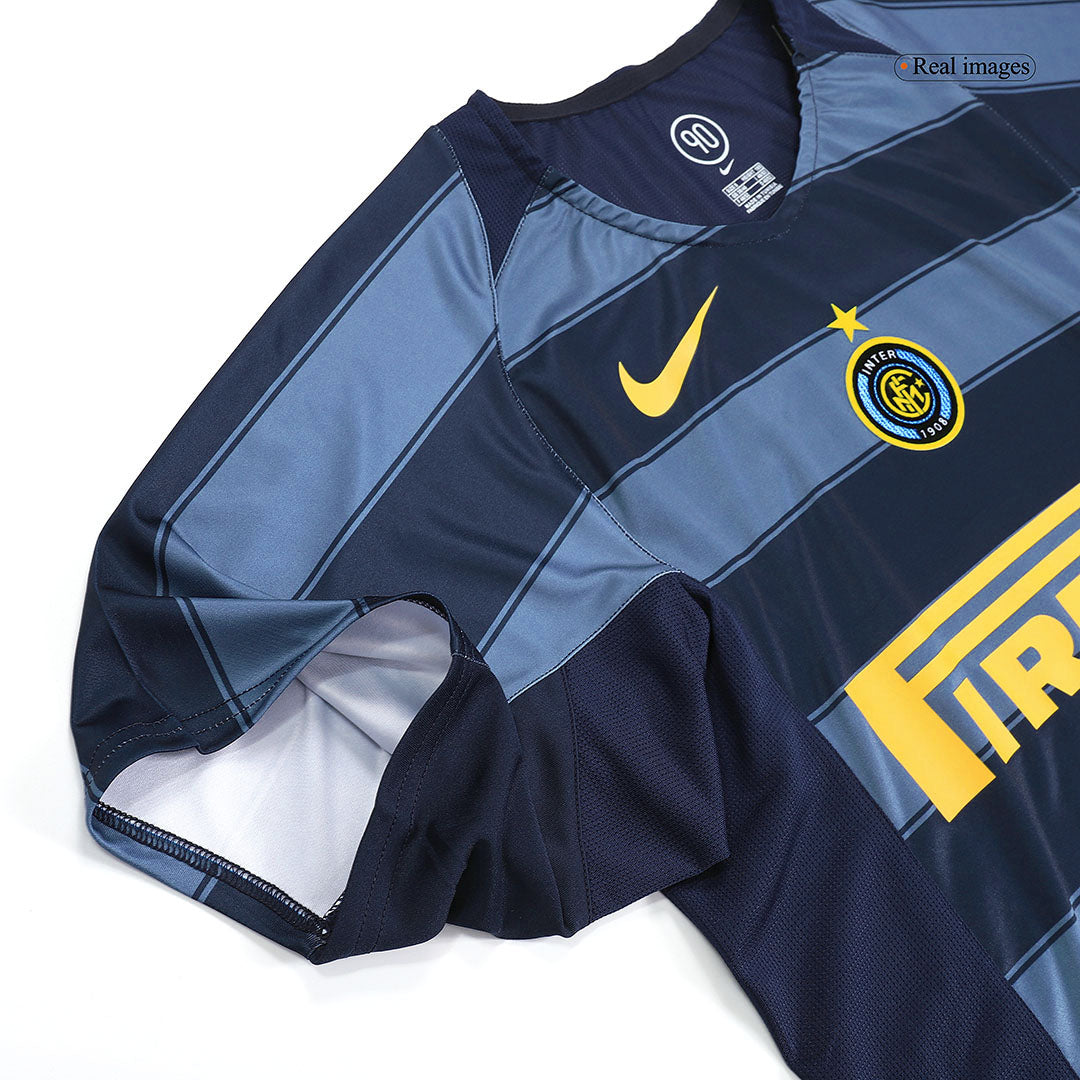 Retro 2004/05 Inter Milan Third Away Football Shirt