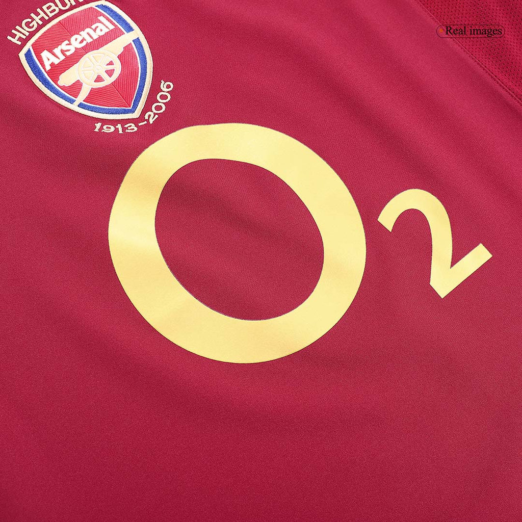 Retro BERGKAMP #10 2005/06 Arsenal Home Football Shirt
