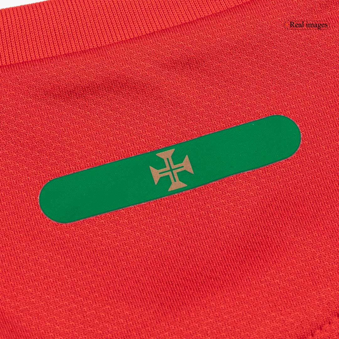 Retro 2010 Portugal Home Football Shirt