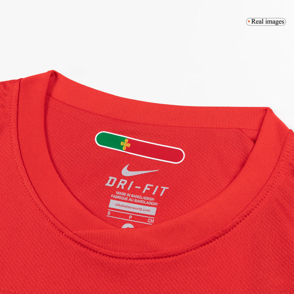Retro 2010 Portugal Home Football Shirt