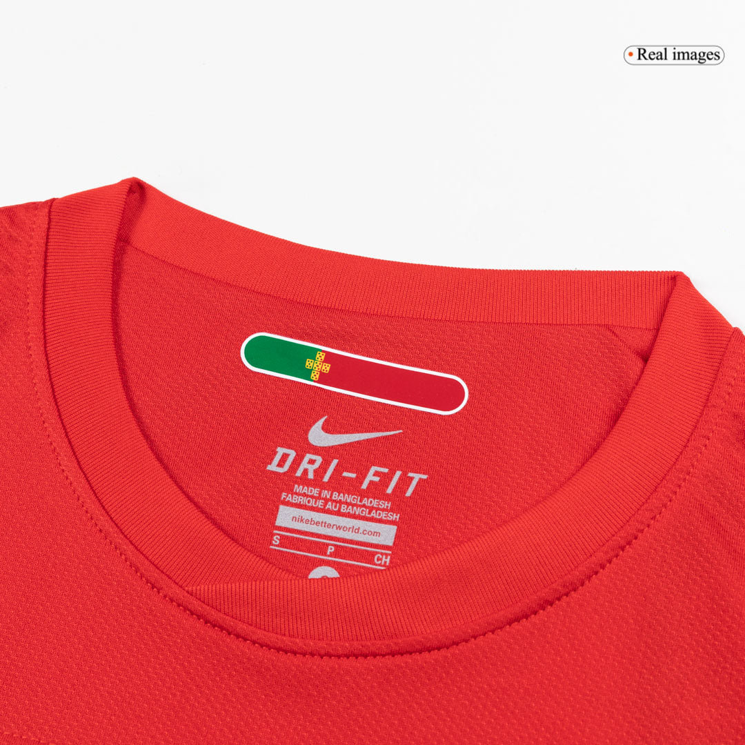 Retro 2010 Portugal Home Football Shirt