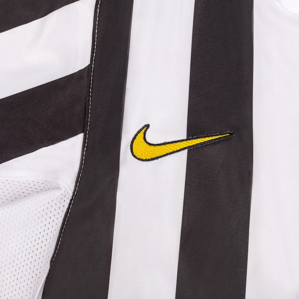 Retro 2003/04 Juventus Home Football Shirt