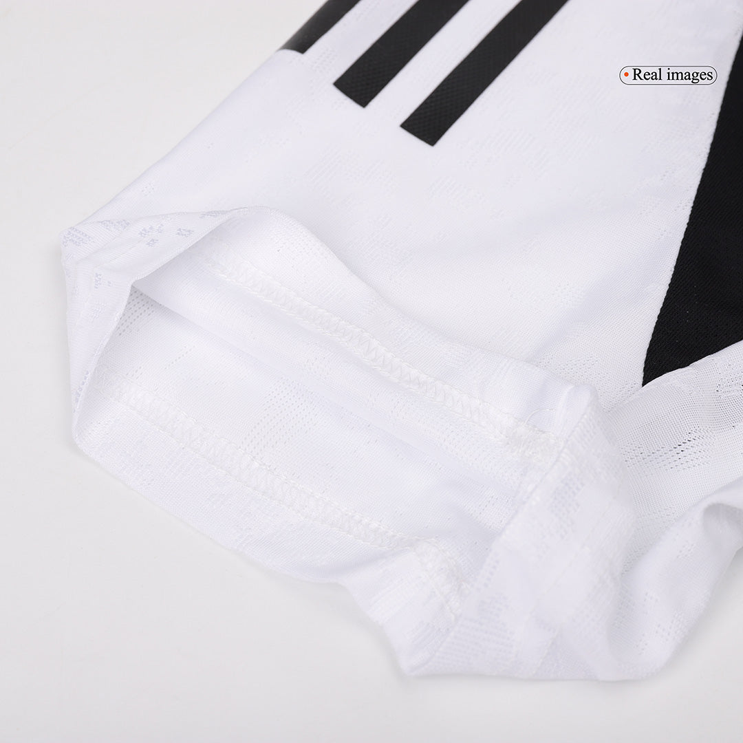 Player Version VLAHOVIĆ #9 Juventus Home Football Shirt 2024/25 - Save The Children Sponsor