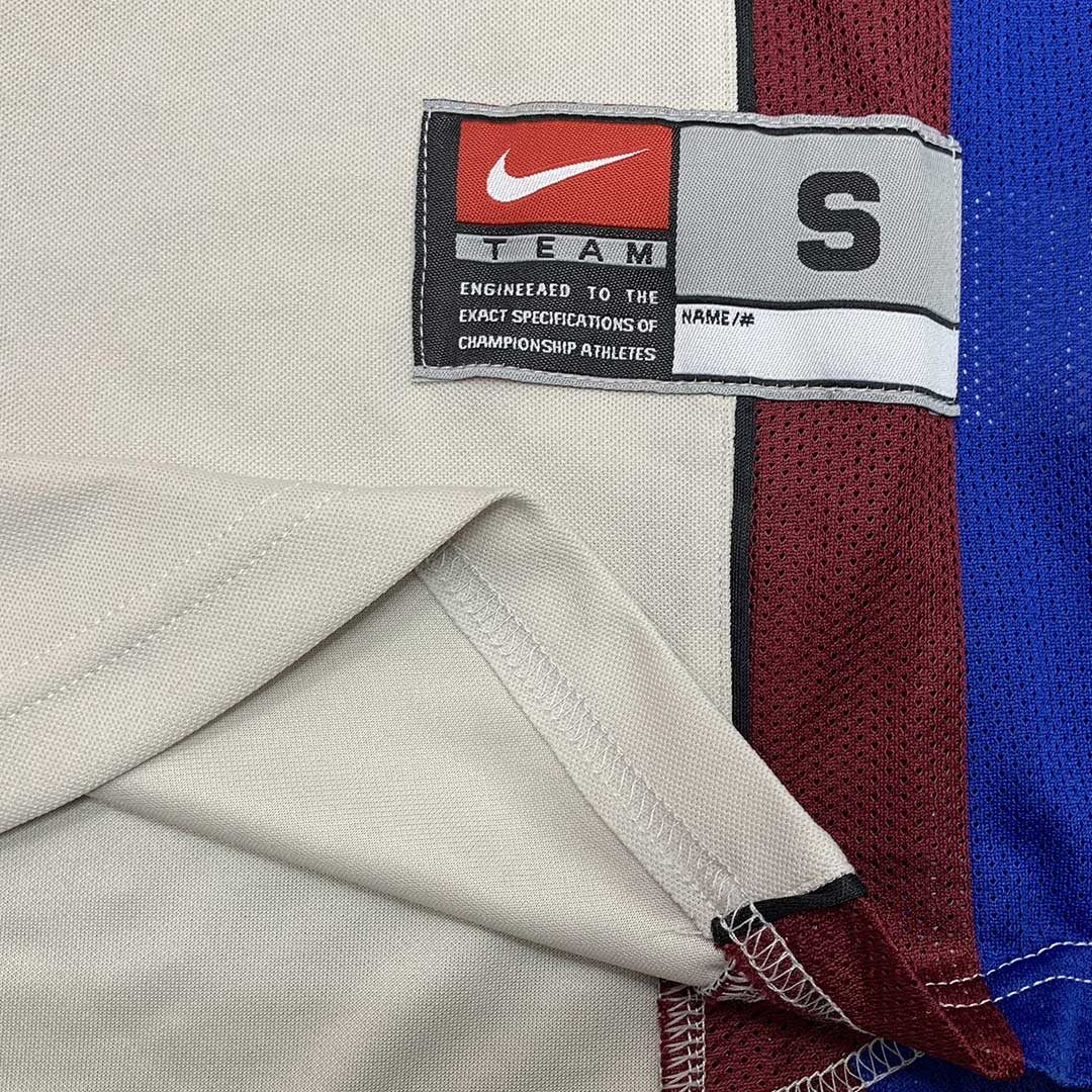 Retro 1998/99 Barcelona Away Football Shirt