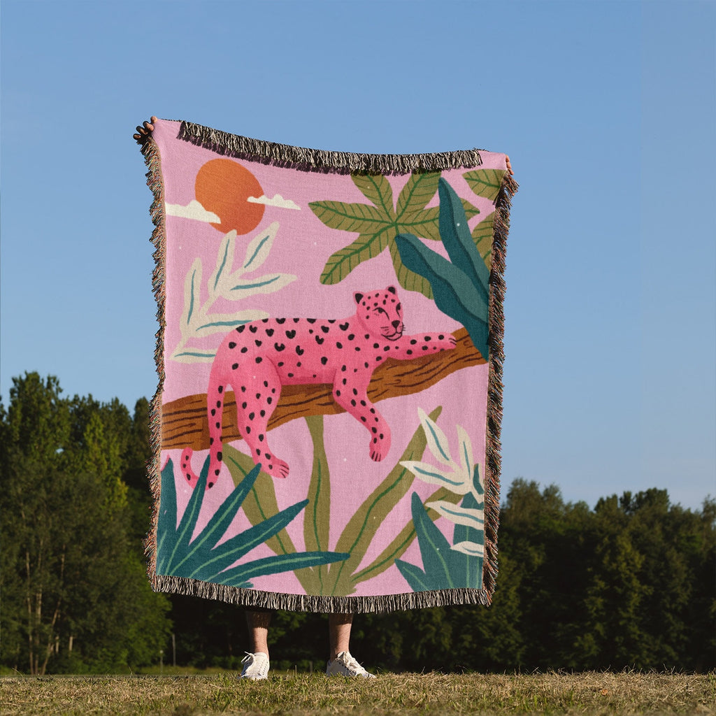 Pink Leopard Woven Throw Blanket: Tropical Jungle Tapestry